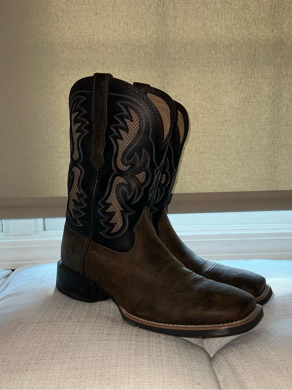 Ariat Men's Brown Leather Boots 9.5D